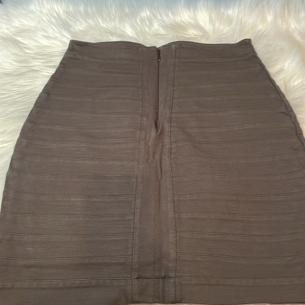 2 Express mini skirts - Picture 3 of 5